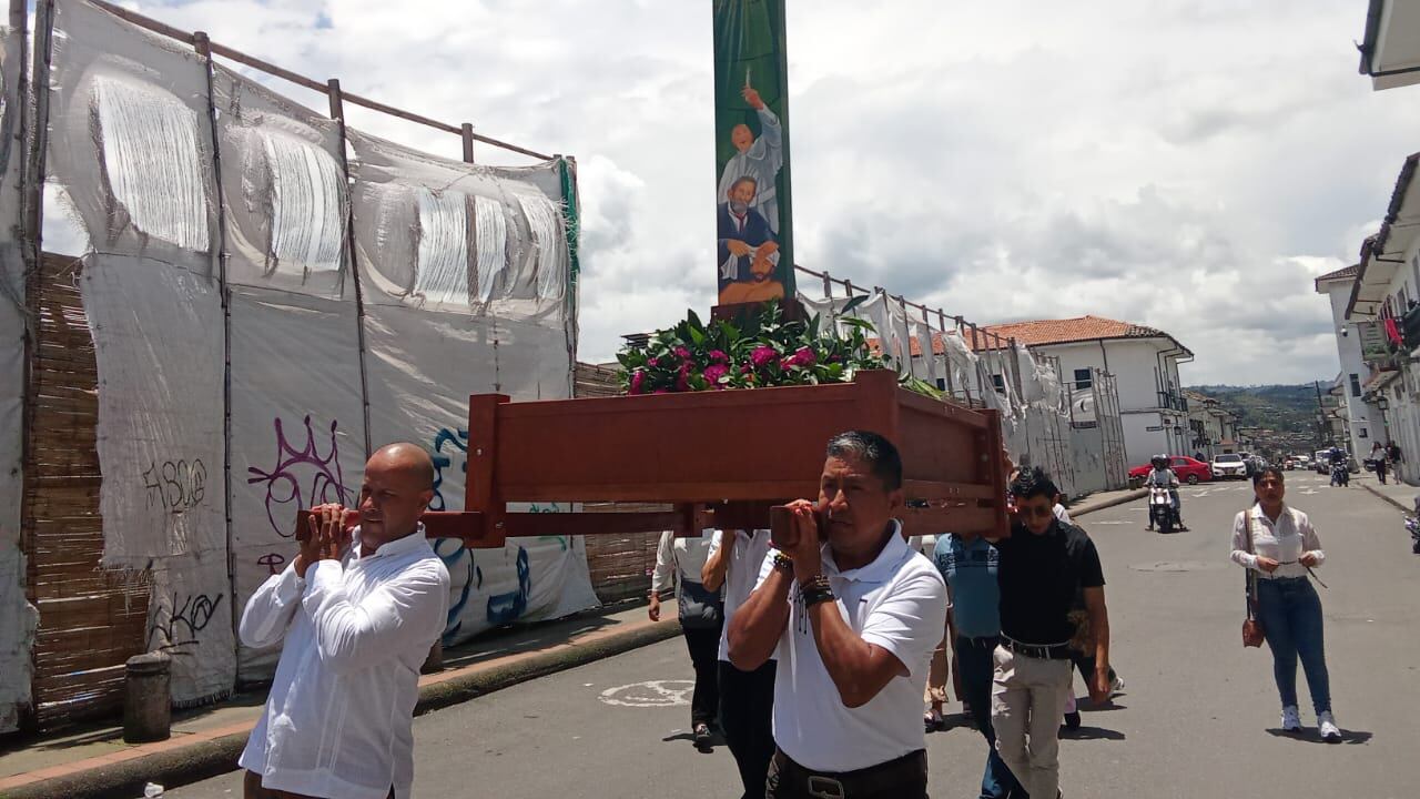 En Popayán, la comunidad participa de forma activa de la Ruta de Peregrina, como forma de enviar un mensaje contundente reconciliación y paz.