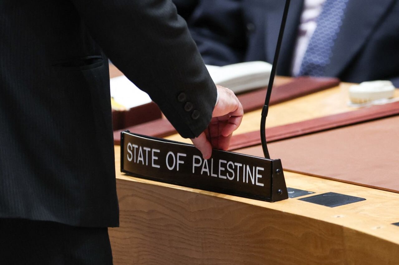 El número de países que reconocen a Palestina como un Estado asciende a más de 150, entre los cuales se cuentan históricos aliados de Estados Unidos, como Reino Unido y Francia. Con esta jugada, crece la presión sobre el gobierno de Netanyahu para que cese las hostilidades en Gaza.