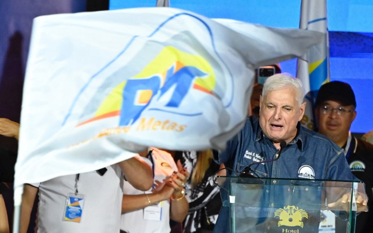 Martinelli ya es oficialmente candidato presidencial en Panamá.