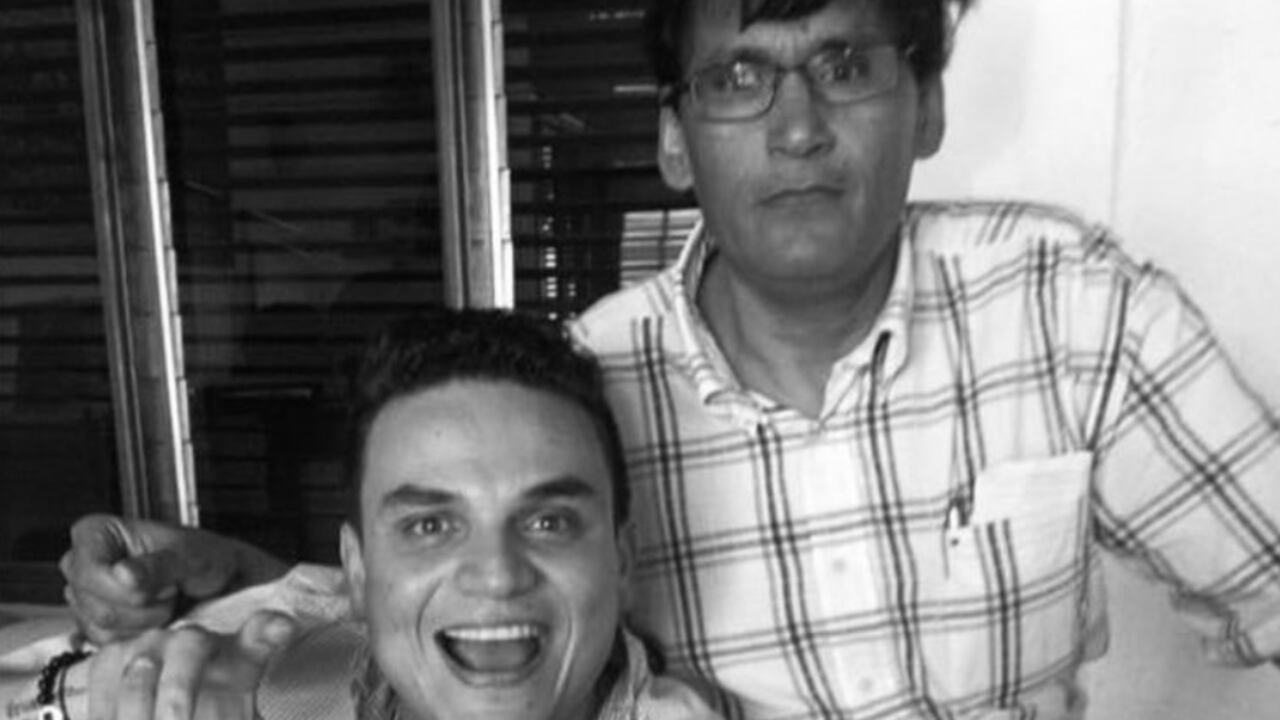 Luis Egurrola junto a Silvestre Dangond.