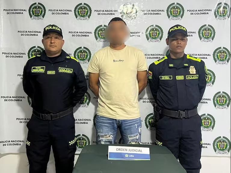 Hombre capturado por la Policía de Bolívar, quien tenía orden de captura al ser señalado de cometer el delito de violencia intrafamiliar agravada.