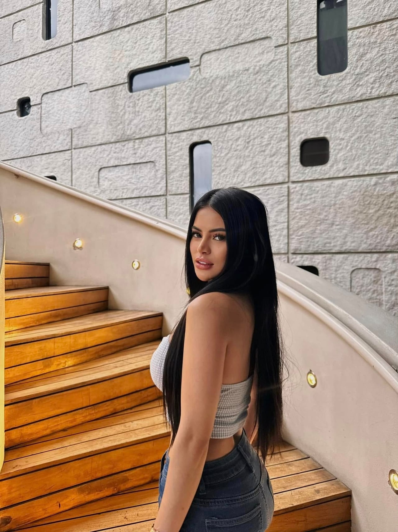 Las autoridades investigan una posible agresión o una sobredosis.