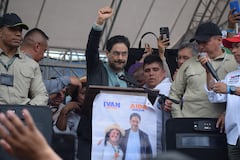 Cierre de campaña de Iván Cepeda en la ciudad de Popayán, al lado de la dirigente caucana Aída Quilcué, evento realizado este martes 19 de abril.