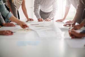 Iluma busca profesionales para que ganen entre 2 y 4 millones de pesos, ¿le interesa?