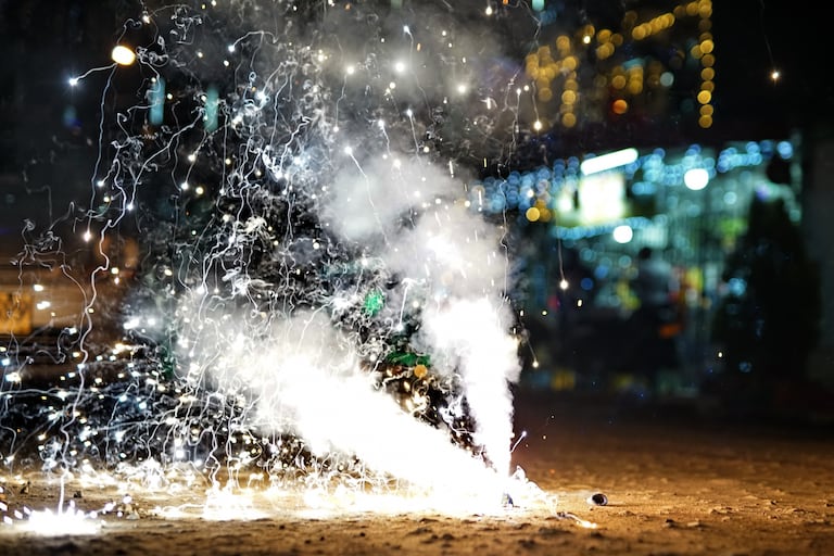La alborada en Cali, deja varios casos de quemados con pólvora en el inicio de las fiestas decembrinas. Foto Jorge Orozco / El País.