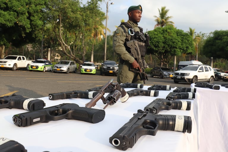 La policía metropolitana de Cali ha incautado 309 armas de fuego en los primeros 100 días del año