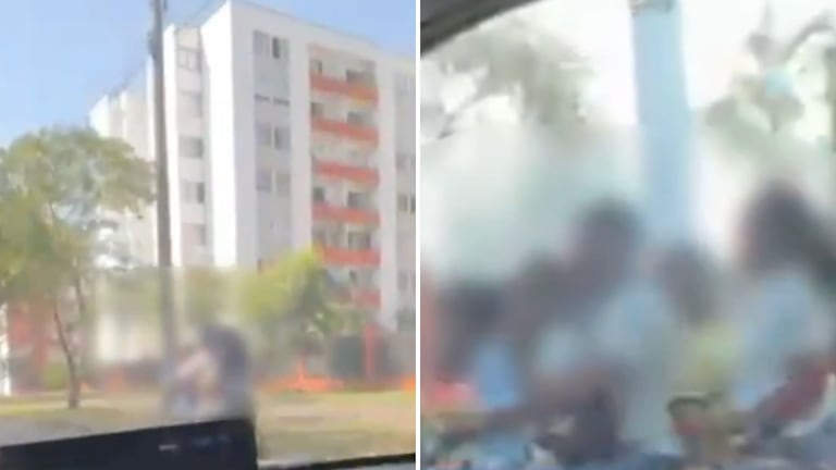 Una motocicleta fue captada al manejar con cinco personas.