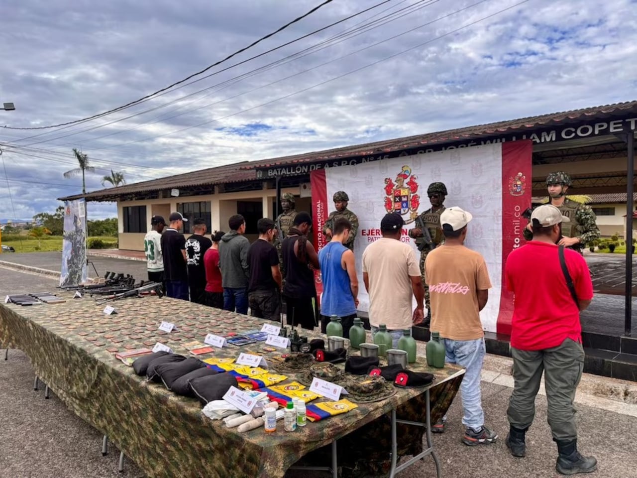 Integrantes de la Comisión 34 de las disidencias de alias Calarcá se sometieron a la justicia.