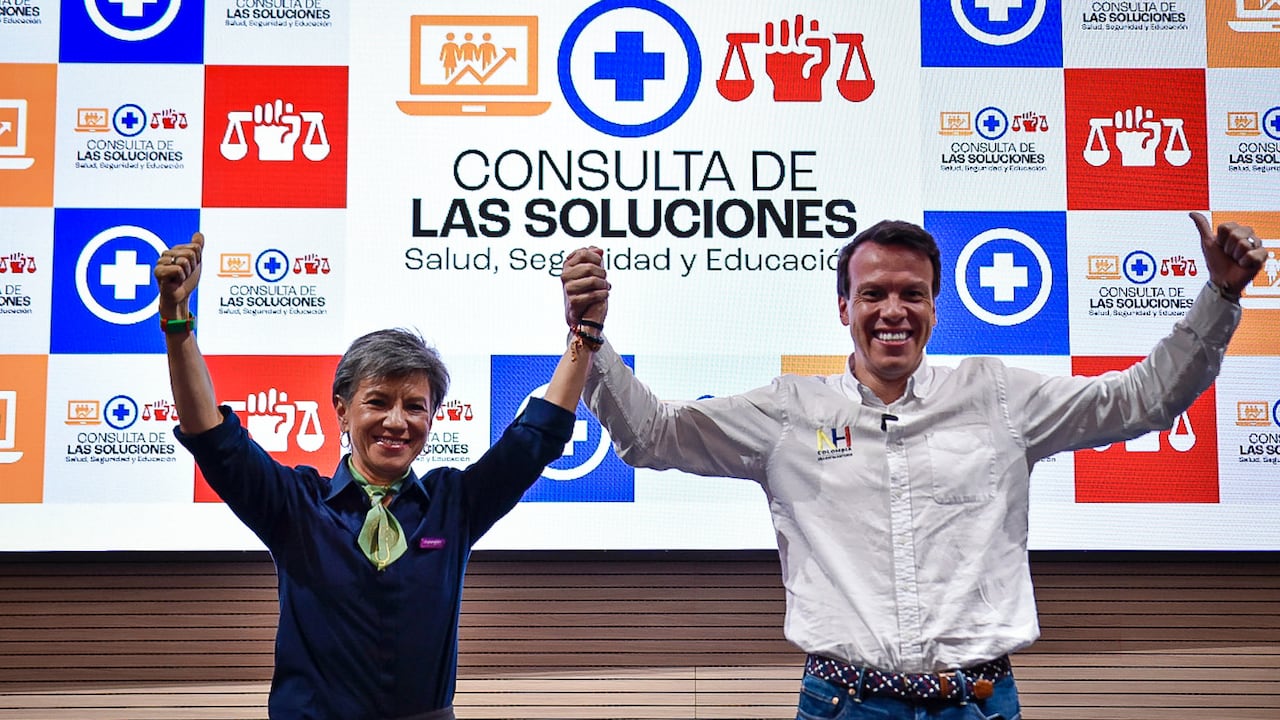 Bogotá. Febrero 04 de 2026. Claudia López inscribió oficialmente la consulta interpartidista “Consulta de las Soluciones: Salud, Seguridad y Educación”, junto a Leonardo Huerta. (Colprensa - Cristian Bayona).