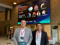 El evento se llevó a cabo en el Auditorio Mario Laserna de la Universidad de los Andes como parte de la celebración de los 75 años del Departamento de Ingeniería Civil y los 25 años del Programa de Ingeniería Ambiental.
