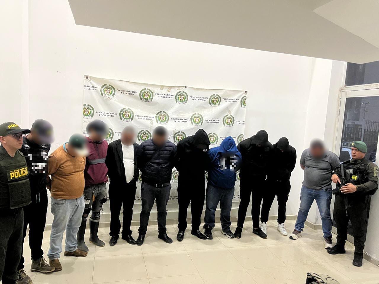 Nueve personas fueron capturadas en el municipio de Ipiales durante un operativo contra una red dedicada al tráfico de migrantes.