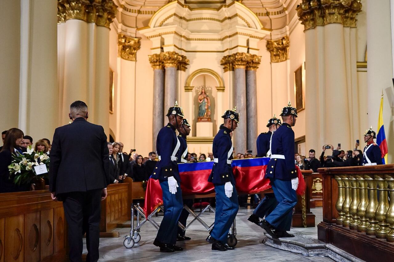 Funeral de Miguel Uribe Turbay:  Catedral Primada