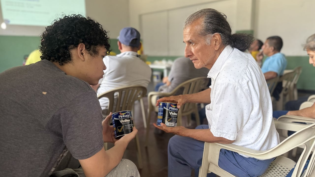 La comunidad ha asumido un papel protagónico en las labores de recuperación del sector.