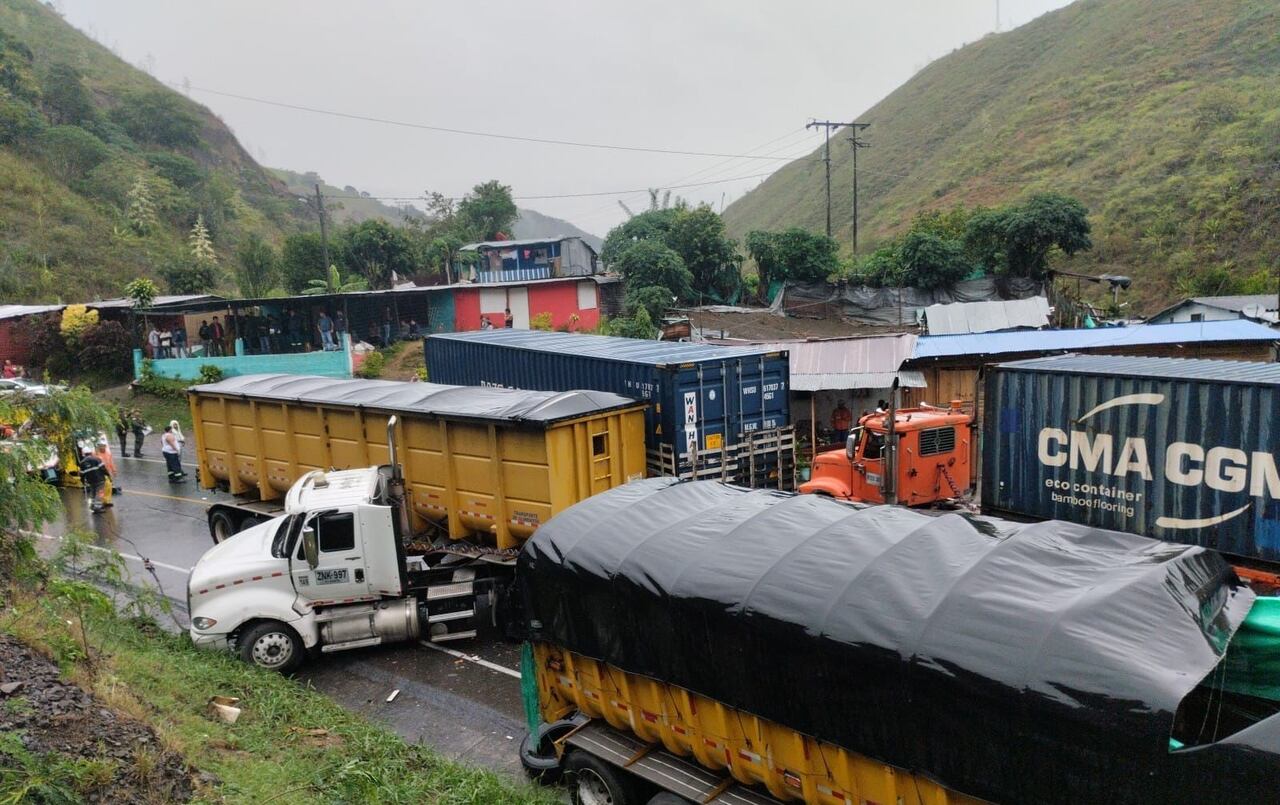 accidente vía buenaventura-buga