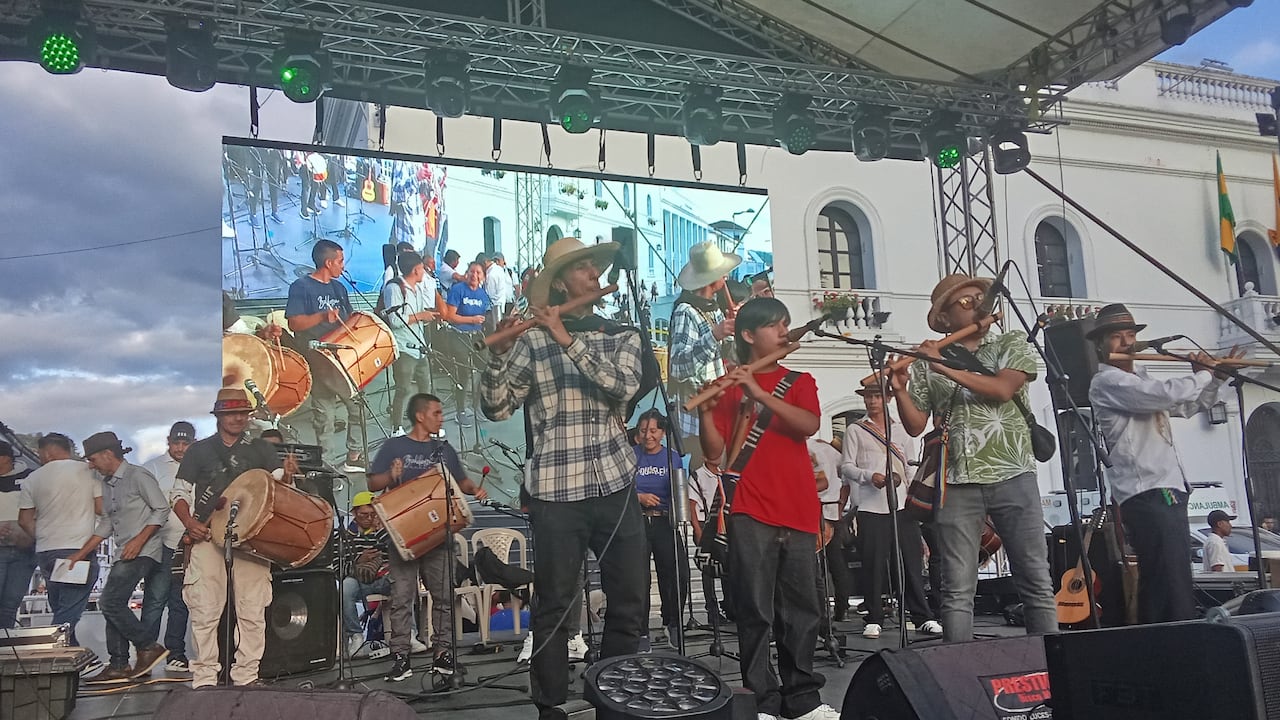 Agrupaciones de Chirimía de esa zona del Cauca se presentaron en este concierto, realizado en pleno Parque Caldas de Popayán.