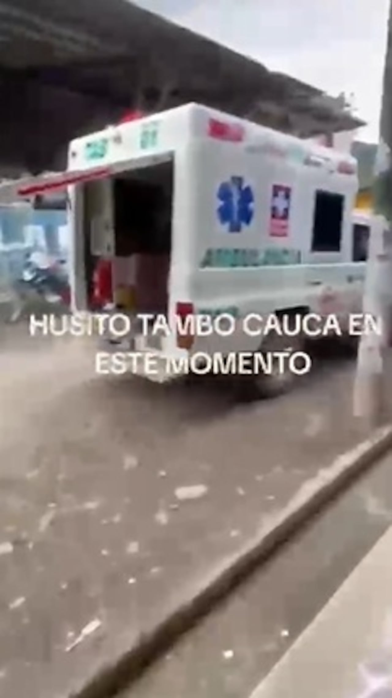 Las dos mujeres, civiles, fueron atendidas por personal sanitario que permanece en este corregimiento en esa misión humanitaria de atender a la comunidad en medio de estos enfrentamientos armados.