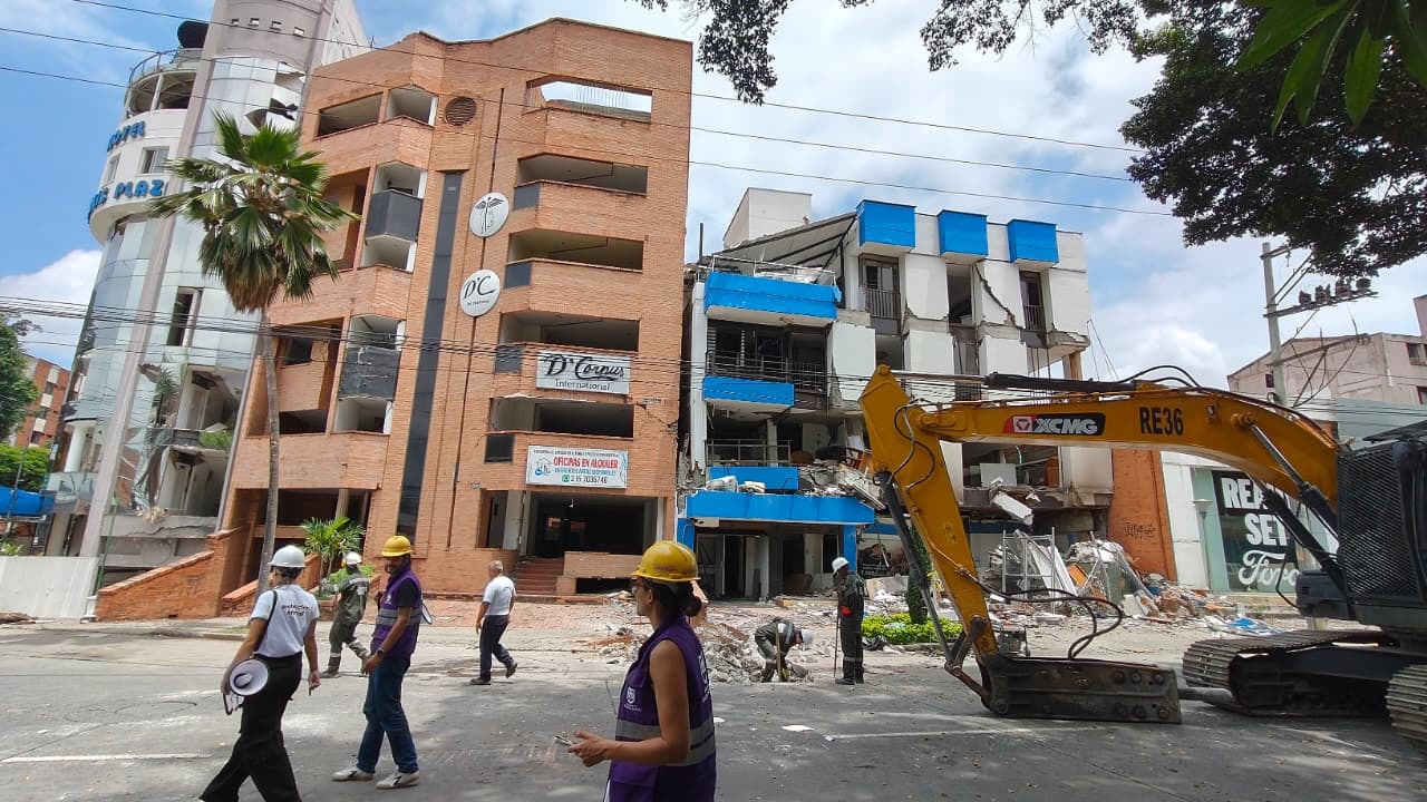 Demolición de edificios del sur de Cali.