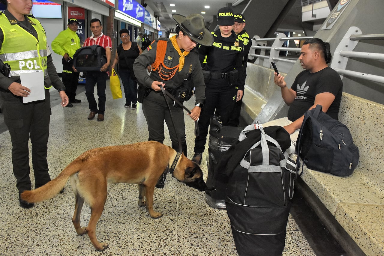 Lanzamiento Plan de Seguridad Semana Santa en Familia desde la Terminal de transportes de Cali.