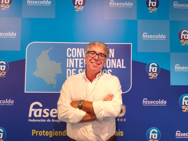 Santiago Arechaga, presidente de Reaseguros para América Latina y el Caribe de Swiss Re, durante el Congreso Internacional de Seguros 2026 de Fasecolda.