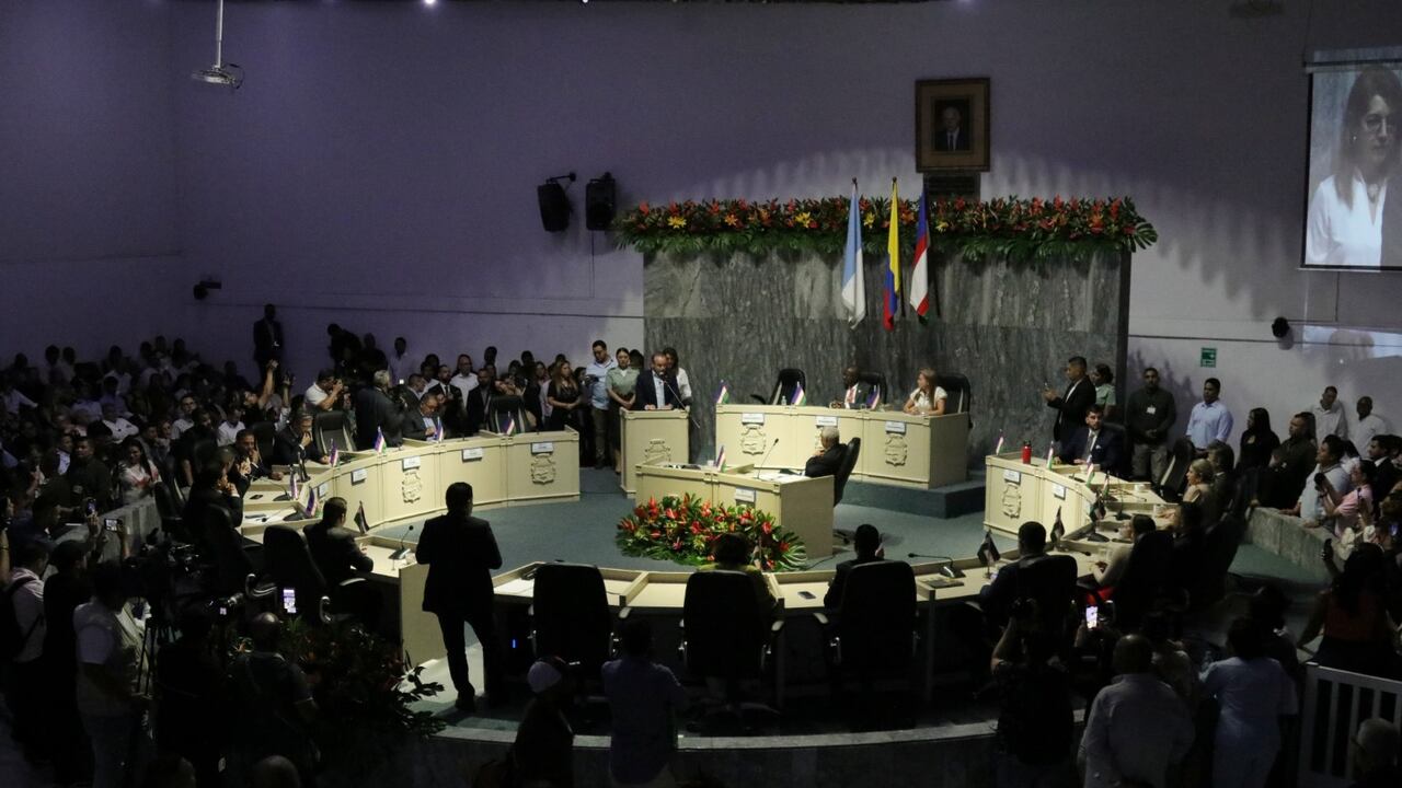 Durante la instalación de la Mesa Directiva del Concejo de Cali, el alcalde Alejandro Eder anunció millonario plan de inversión social contra la violencia en la ciudad.