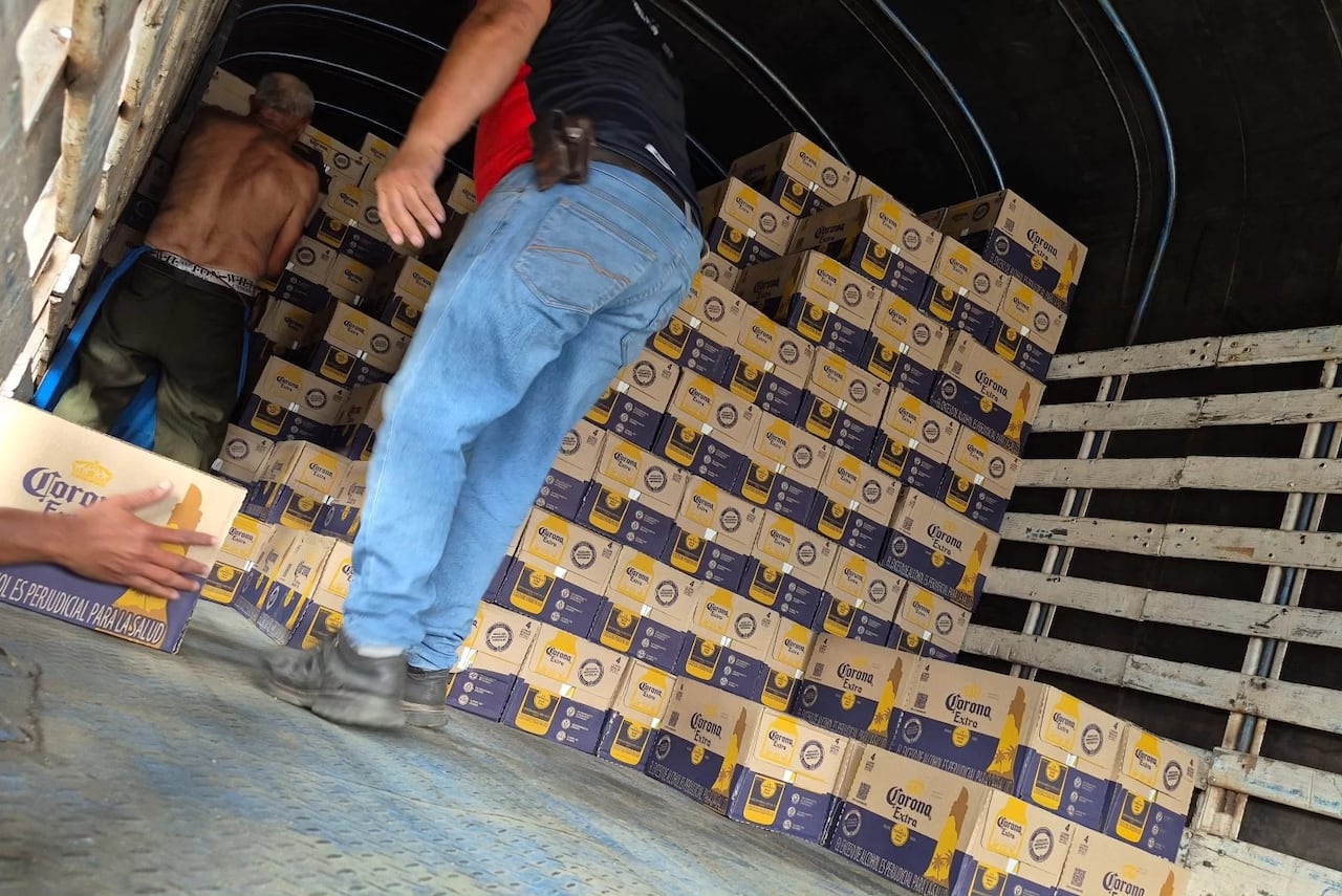 Incautan cerveza de contrabando en el Cauca