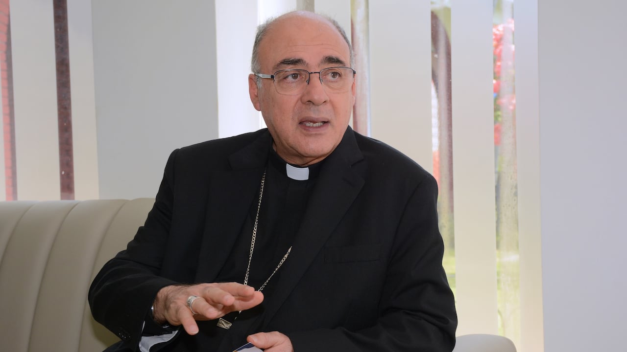 El monseñor Luis Fernando Rodríguez hace un llamado a la paz y la reconciliación.