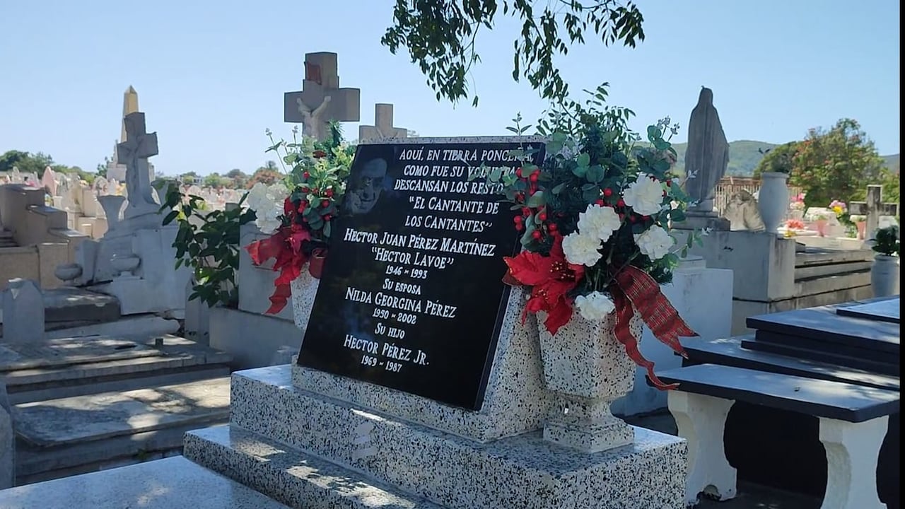 Tumba de Héctor Lavoe en Ponce cuna de la salsa. Ruta de la salsa en Puerto Rico.