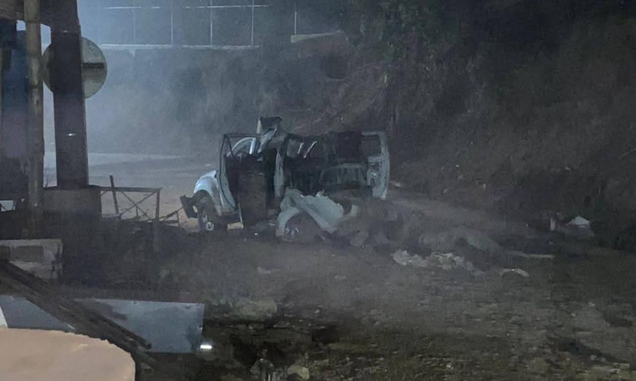 Así quedó la camioneta usada en este nuevo ataque a la fuerza pública en El Plateado, Argelia.