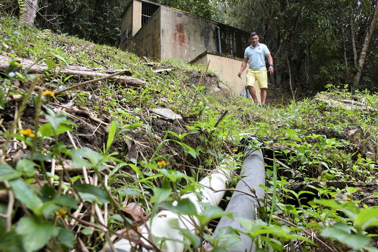 La comunidad del El Saladito pide soluciones a la problemática que viven con el sistema de Alcantarillado y Acueducto de su Corregimiento.