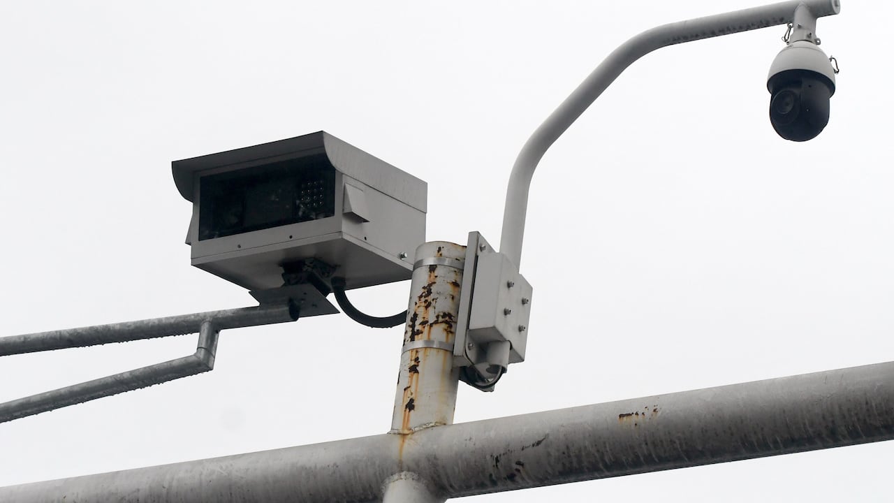 Cali: Aprobada la instalación de 20 nuevas camaras de foto detención en la ciudad.Foto José L Guzmán. EL País