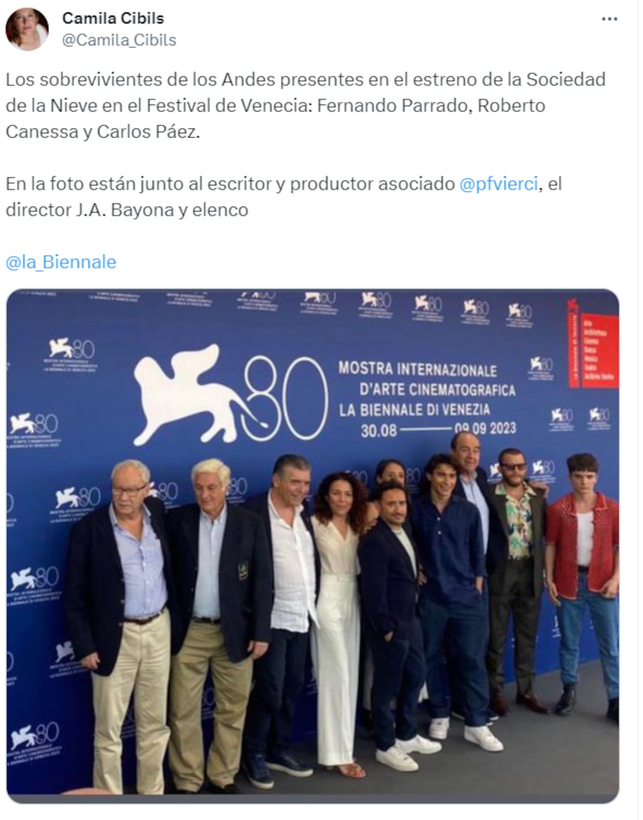 Los sobrevivientes de los Andes presentes en el estreno de la Sociedad de la Nieve en el Festival de Venecia: Fernando Parrado, Roberto Canessa y Carlos Páez.