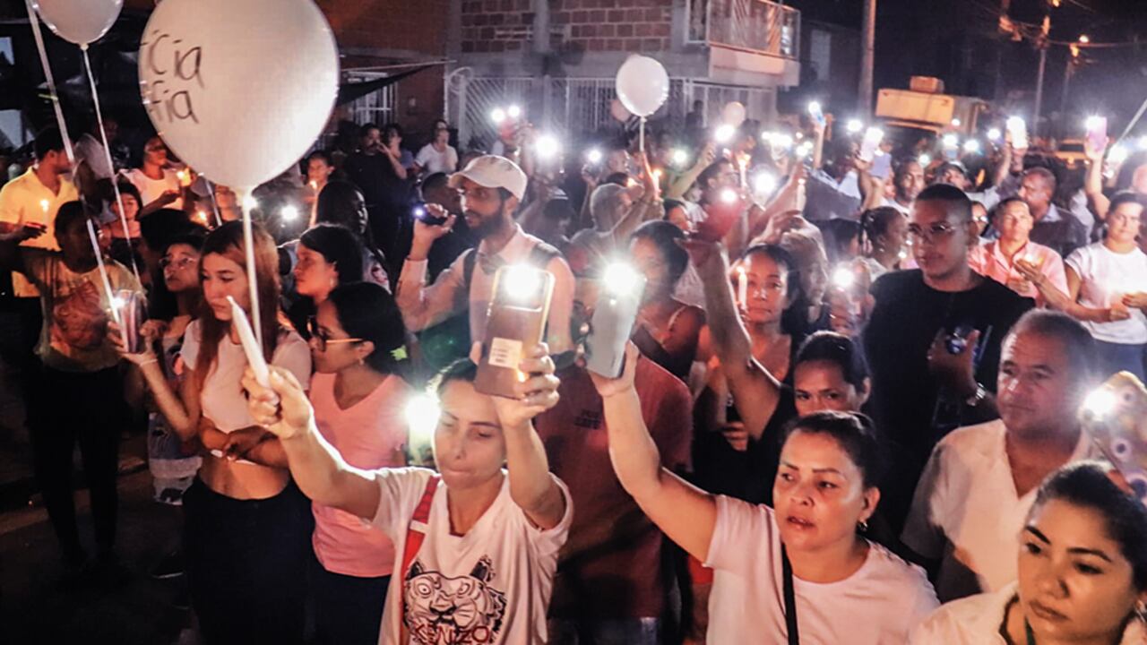 Los habitantes de ese municipio intentaron quemar el establecimiento comercial donde fue atacada la niña Sofía Delgado. El asesino había llegado hace poco a ese lugar.