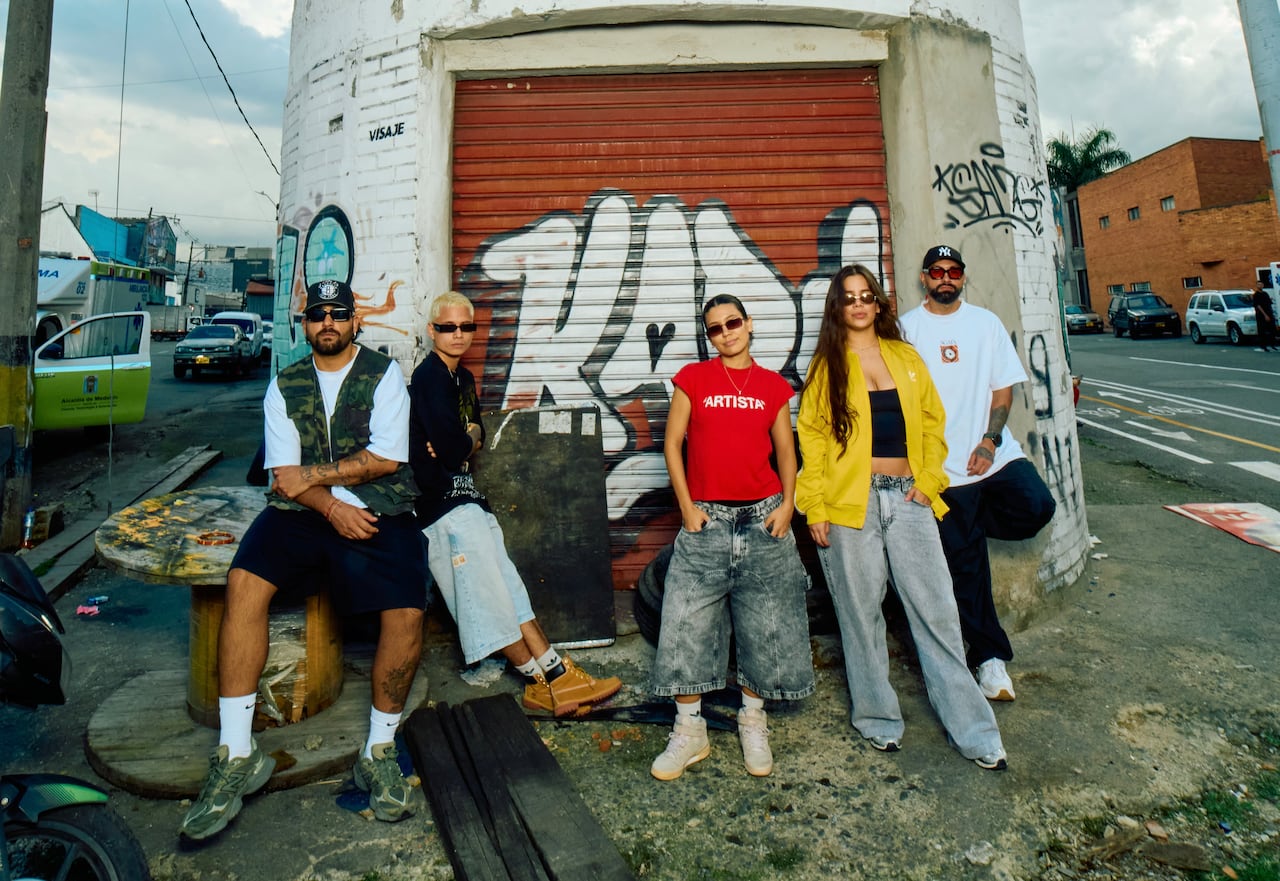 Miembros del crew a cargo de Punto Parlante. De izquierda a derecha: Leonardo Valencia “Tute”, Oscar Santa “Santie”, Melany Camacho, Sofía Wallens y Jhon Aguilar “Mera”.