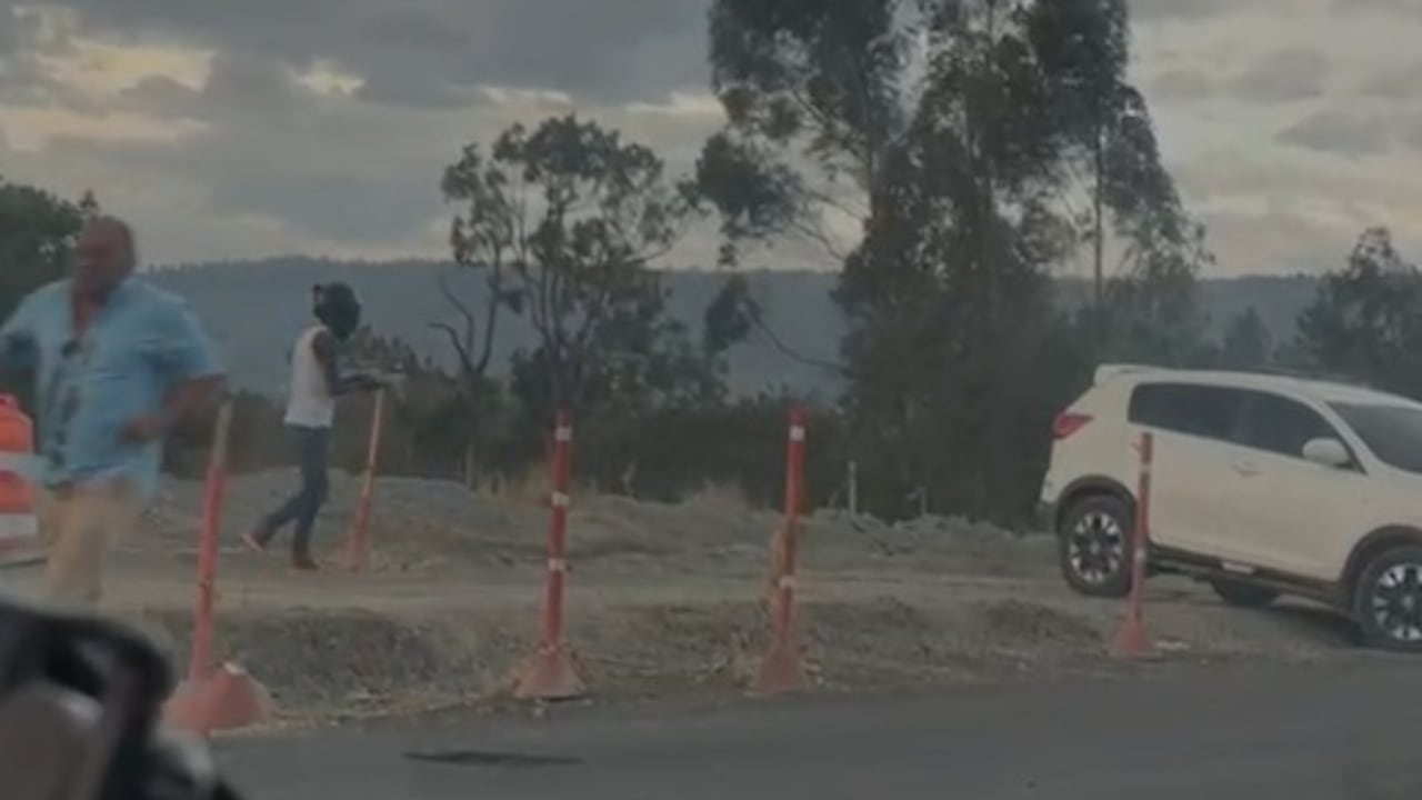 El dirigente político se vio obligado a correr para así proteger su vida, agregaron los testigos de este hecho delitivo registrado en este punto de la Panamericana.