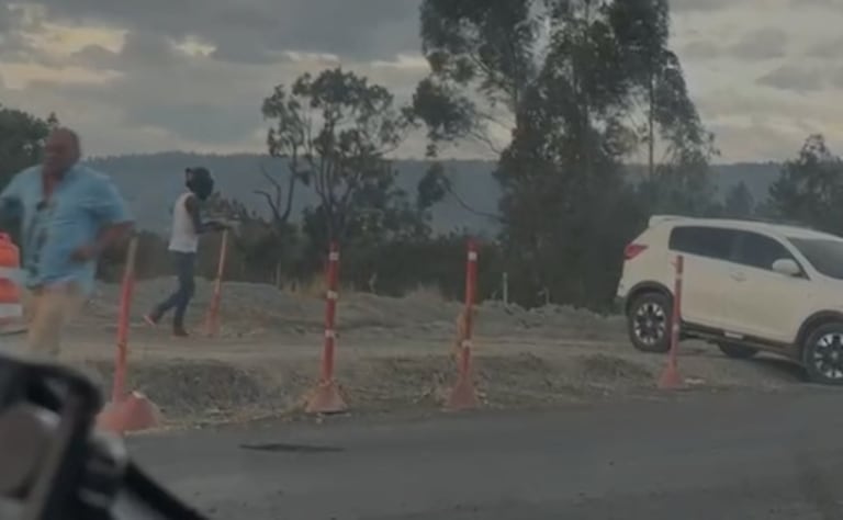 El dirigente político se vio obligado a correr para así proteger su vida, agregaron los testigos de este hecho delitivo registrado en este punto de la Panamericana.