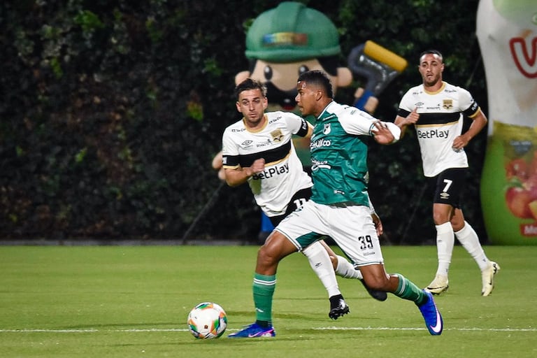 Bogotá. Febrero 11 de 2026. Internacional de Bogotá enfrenta a Deportivo Cali, por encuentro válido de la Liga BetPlay I 2026 de la fecha 6, en el Estadio Metropolitano de Techo.