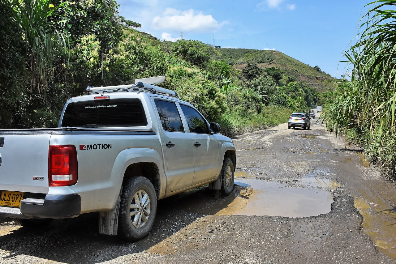 Mal estado de la vía Timba-Suárez Cauca.