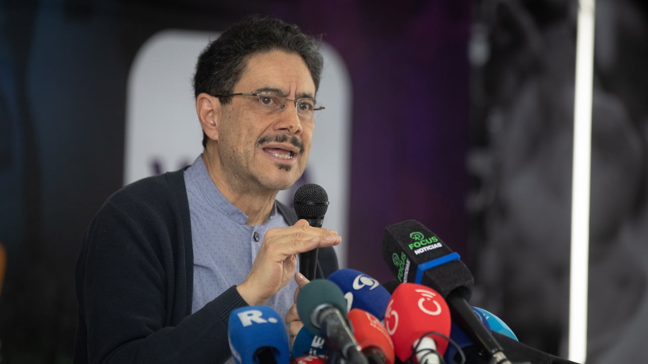 Rueda de prensa candidato a la presidencia, Iván Cepeda