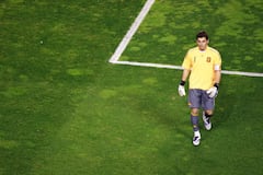 Iker Casillas y creadores de contenido participaron en El Elegido, un evento en Bogotá que combinó retos deportivos, entretenimiento y juegos de azar.