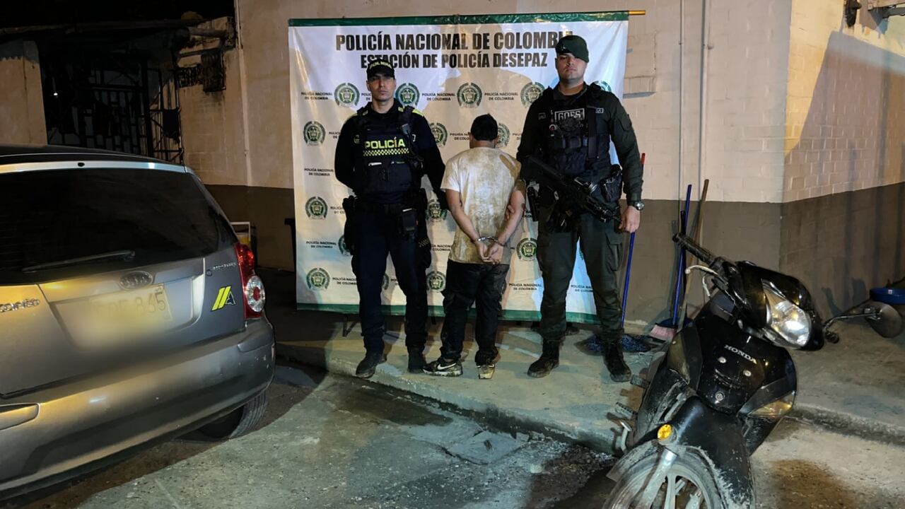 Este fue el sujeto capturado en este operativo policial, ahora deberá responder por el huerto y el secuestro de su conductor.