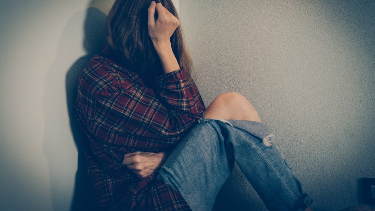 El propósito de la Secretaría de Salud es lograr, en el 2027, haber pasado de una tasa de mortalidad por suicidio de cinco casos por cada 100.000 habitantes a una de 4,16, como mínimo. Esto con estrategias de promoción de conductas saludables.