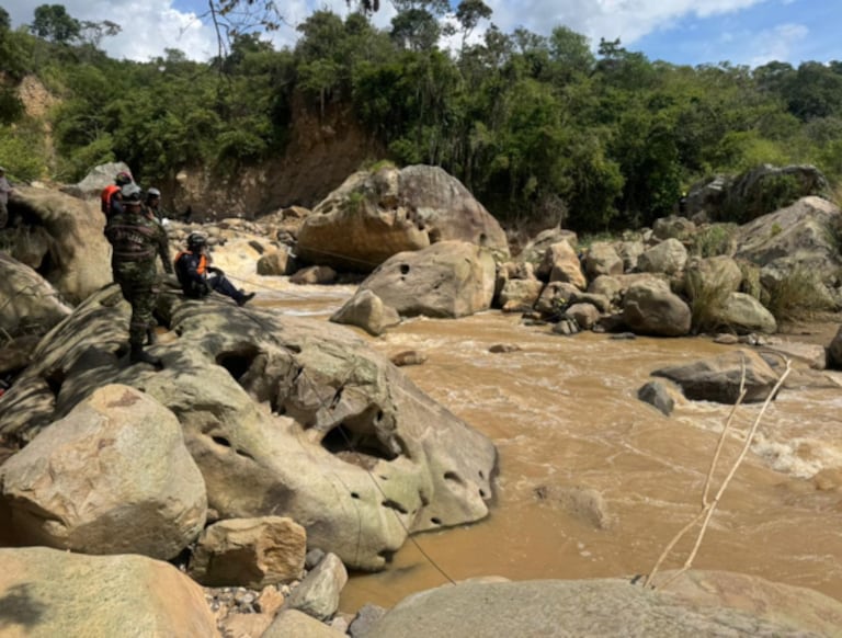 Hallan cuerpo en el río Sumapaz; autoridades investigan si se trata de la mujer que fue atrapada por avalancha en noviembre del 2025.