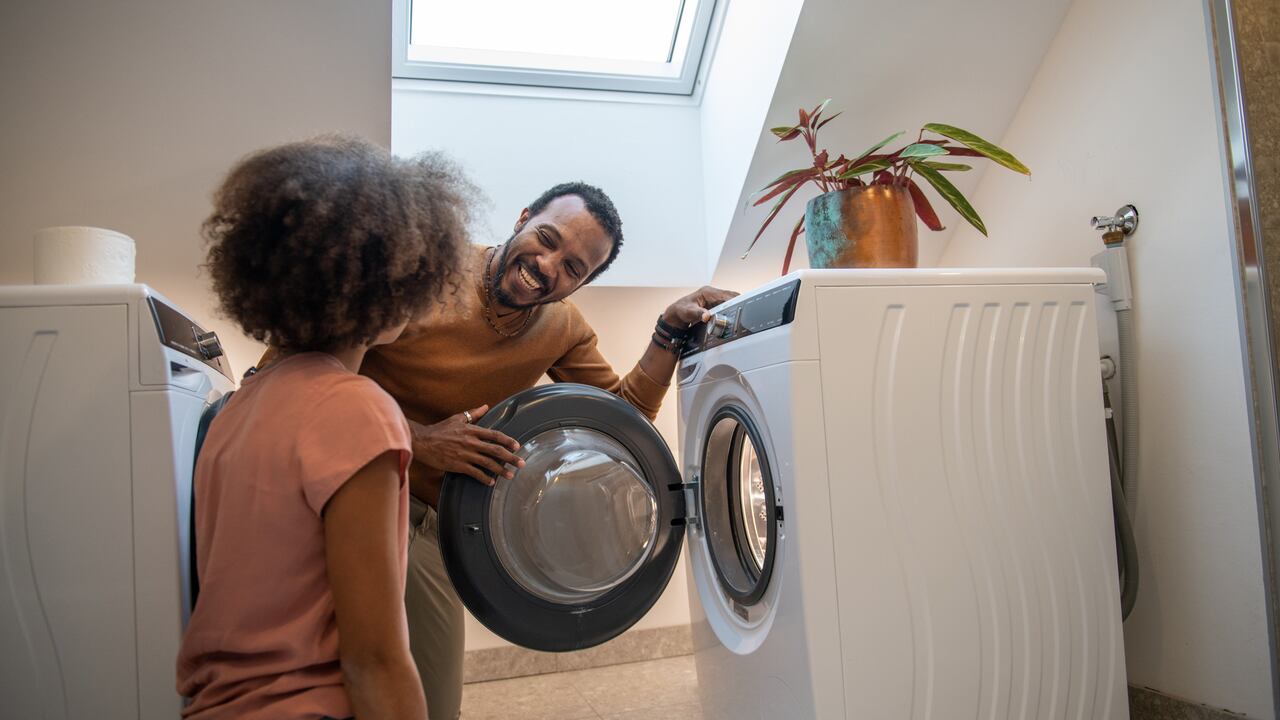 Investigaciones recientes han revelado un antiguo secreto del Feng Shui que implica el uso de laurel en la lavadora.