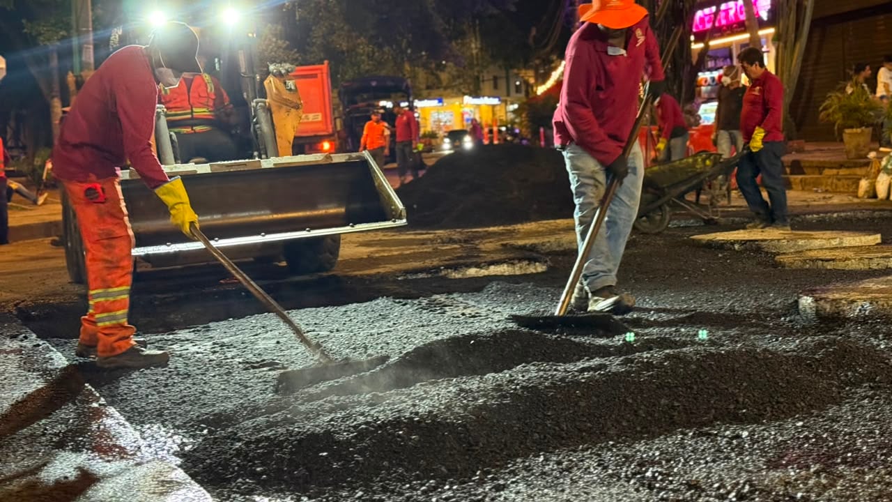 Emcali y la Secretaría de Infraestructura trabajaron de manera articulada para atender la afectación y recuperar el corredor vial.