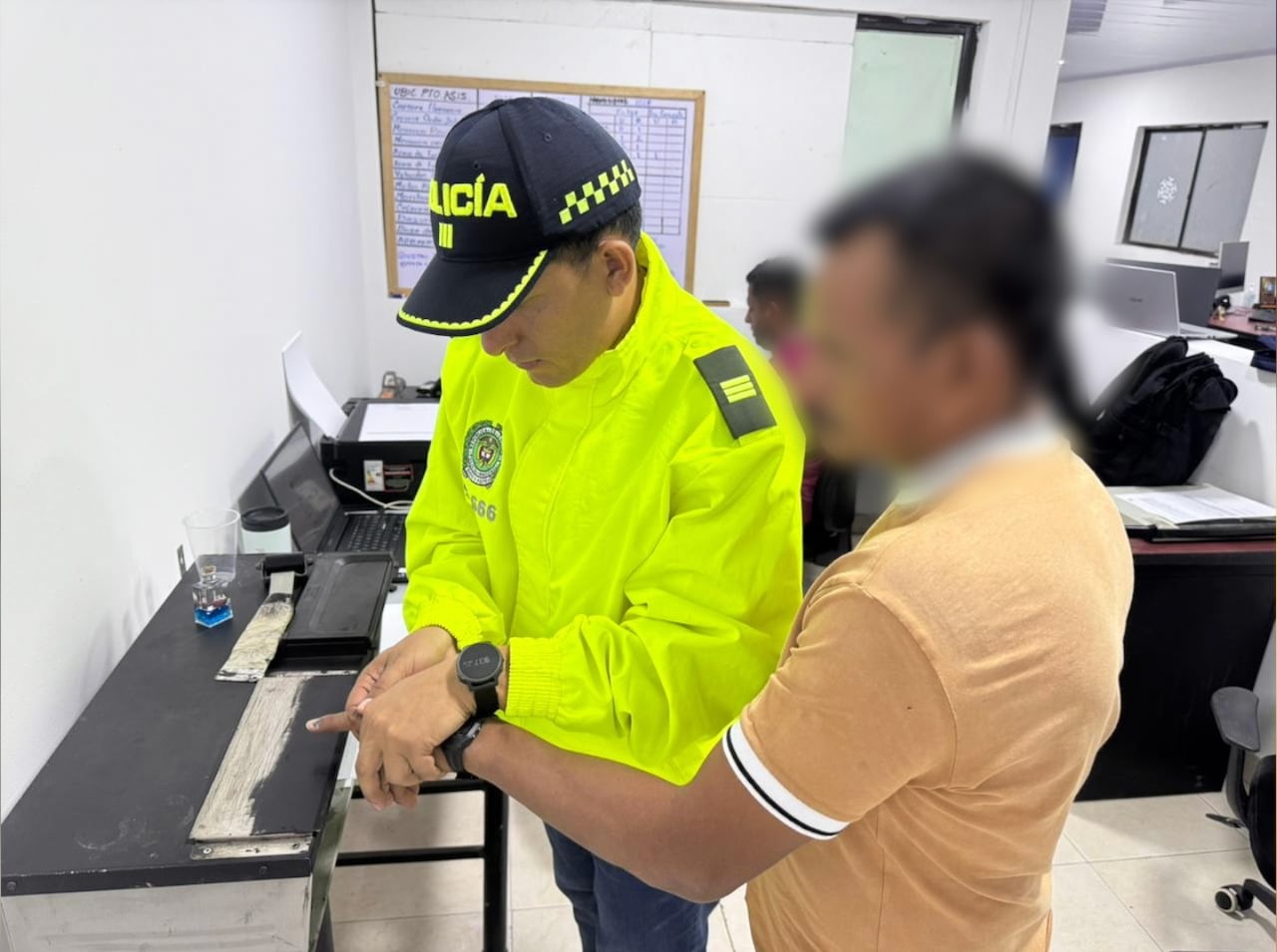 La Policía Nacional informó que la retención de alias ‘Alejo’ se produjo en Puerto Asís, Putumayo, tras una investigación coordinada con autoridades de Ecuador.