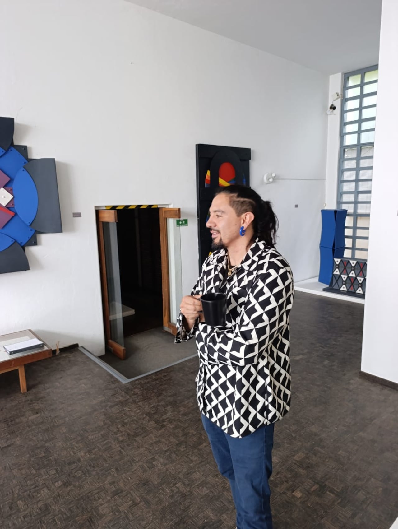 Edgar Buitrago, director de la Casa Museo Edgar Negret, asegura que el legado del escultor continúa inspirando a nuevas generaciones de artistas.