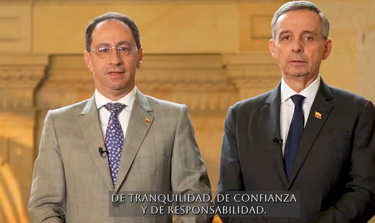 El vicepresidente de Colombia, José Manuel Restrepo Abondano, y el ministro de Hacienda y Crédito Público es Miguel Gómez Martínez.