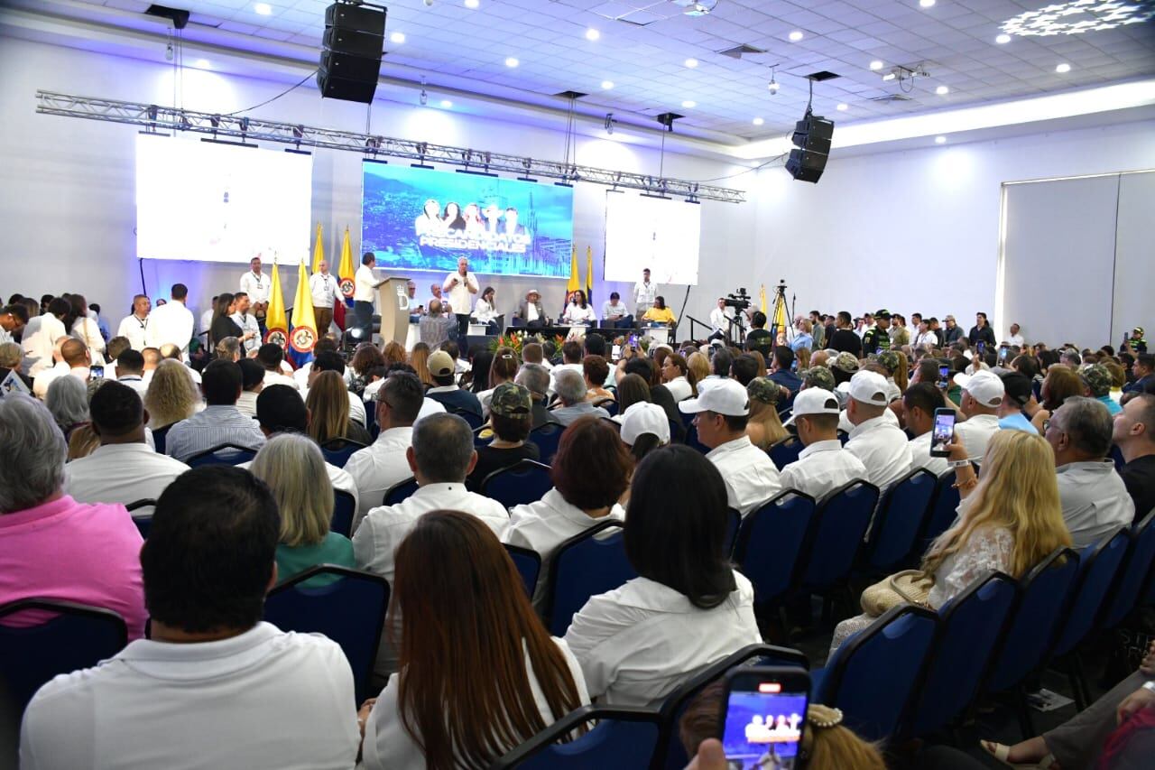 Los simpatizantes se dieron cita en Cali y compartieron sus propuestas para atender la crisis de orden público en el Valle.