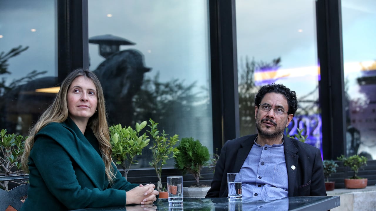 Paloma Valencia e Iván Cepeda
Senadores de la República