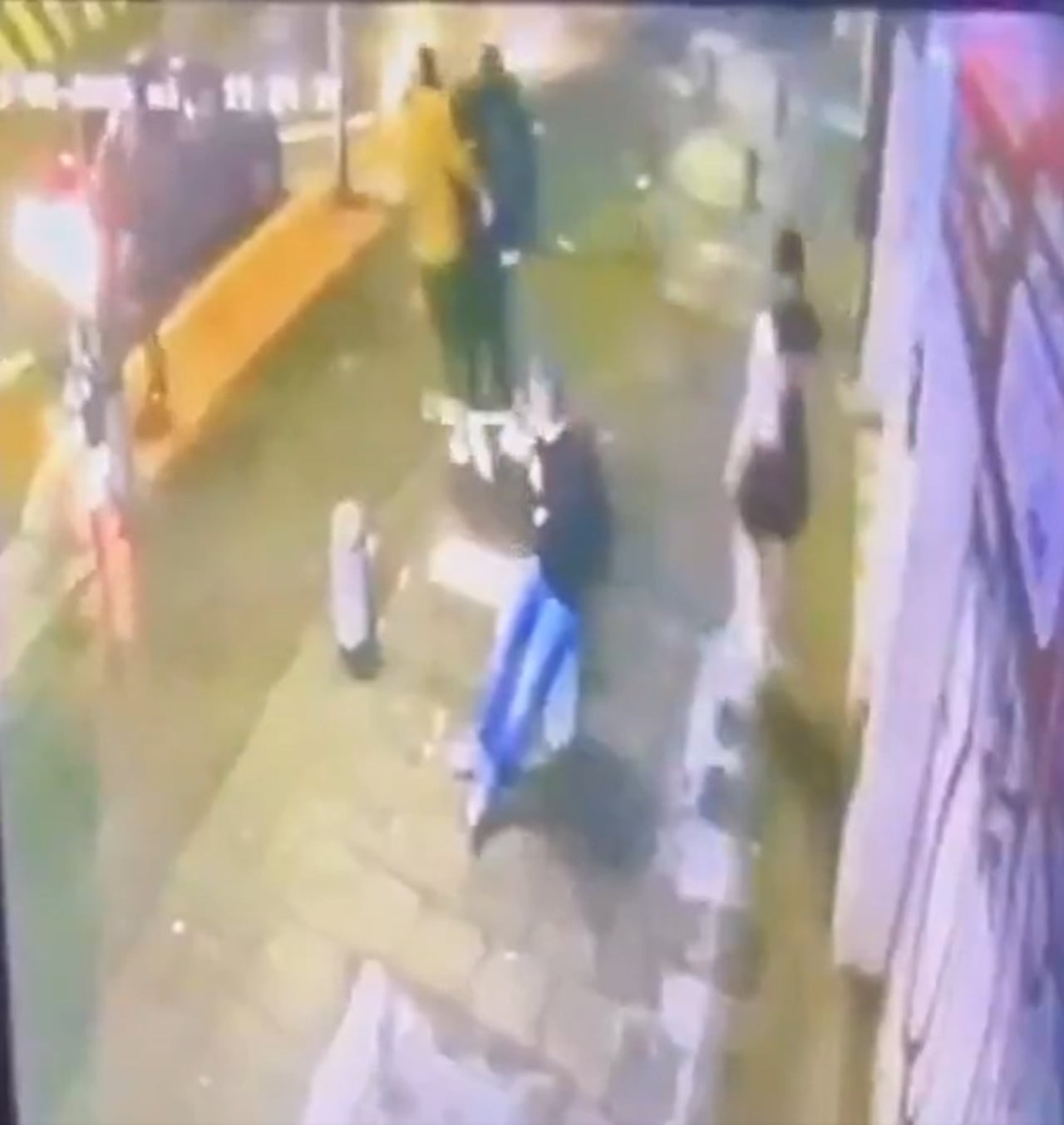 Cámaras de seguridad captaron el momento en el que Yulixa Toloza fue subida a un Chevrolet Sonic gris en el sur de Bogotá.